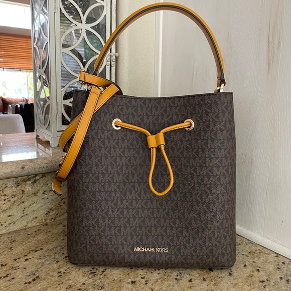 New 💝 Mk logo shoulder bag - Picture 7 of 10